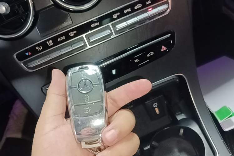 Used Mercedes-Benz C-Class 2021 C 260 L Sport Edition Vehicle Key