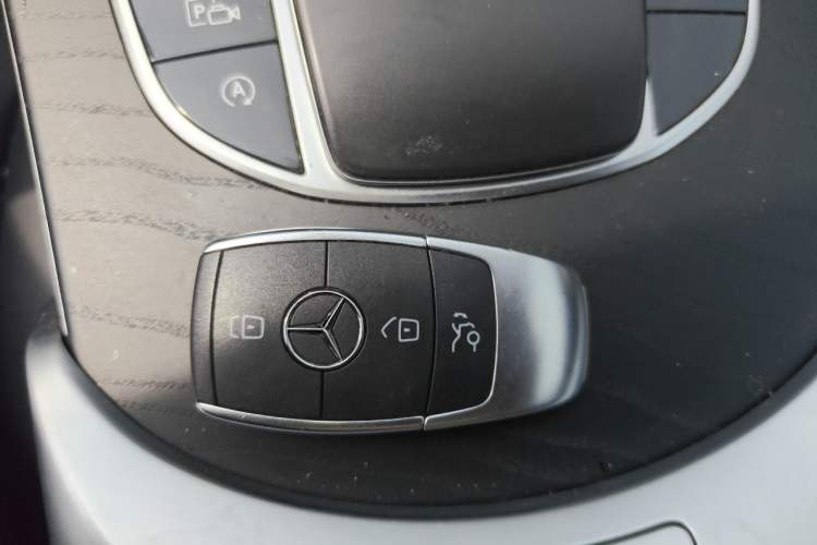 Used Mercedes-Benz C-Class 2021 C 200 L Fashion Edition Sport Version Vehicle Key