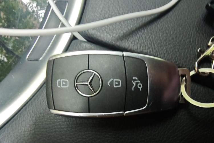 Used Mercedes-Benz C-Class 2021 C 260 Star Edition Vehicle Key