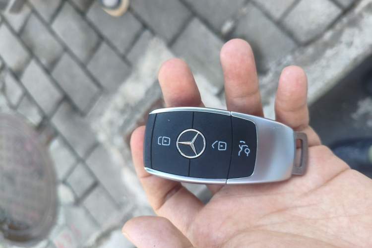 Used Mercedes-Benz C-Class 2021 C 260 L Sport Edition Vehicle Key
