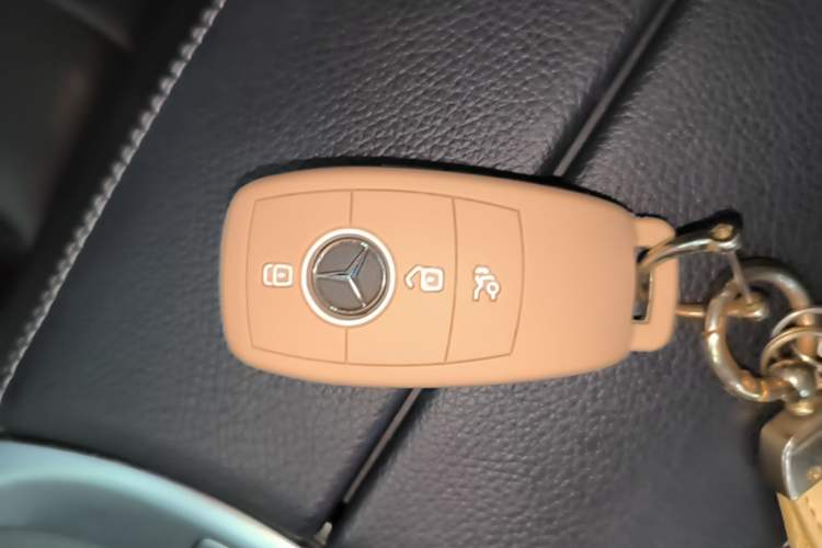 Used Mercedes-Benz C-Class 2021 C 260 L Sport Edition Star Collection Vehicle Key