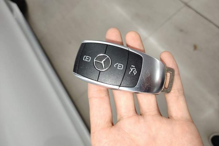 Used Mercedes-Benz C-Class 2021 C 260 L Sport Edition Vehicle Key