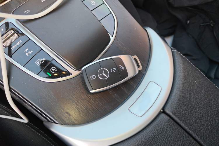 Used Mercedes-Benz C-Class 2021 C 260 L Sport Edition Vehicle Key