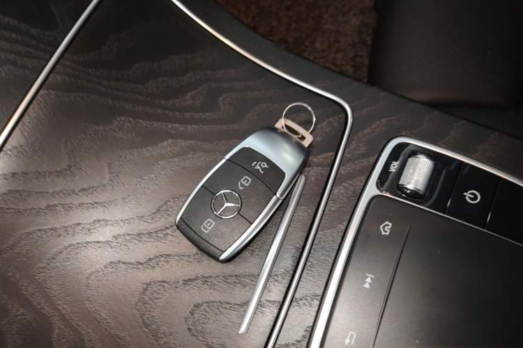 Used Mercedes-Benz C-Class 2021 C 200 L Fashion Edition Sport Version Vehicle Key