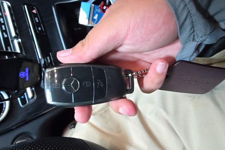 Used Mercedes-Benz C-Class 2021 C 260 L Sport Edition Vehicle Key