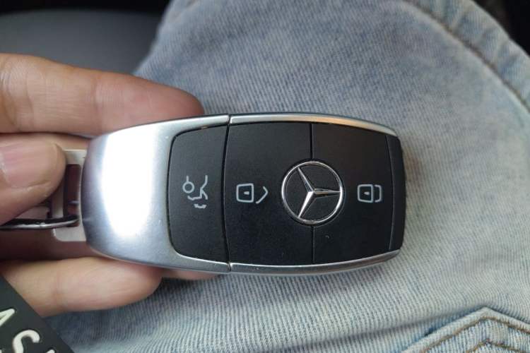 Used Mercedes-Benz C-Class 2021 C 260 L Sport Edition Vehicle Key
