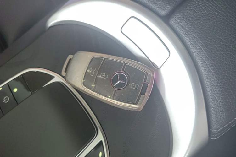 Used Mercedes-Benz C-Class 2021 C 260 L Sport Edition Vehicle Key