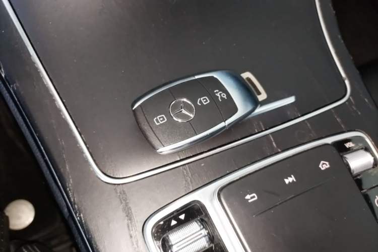 Used Mercedes-Benz C-Class 2021 C 260 L Sport Edition Vehicle Key