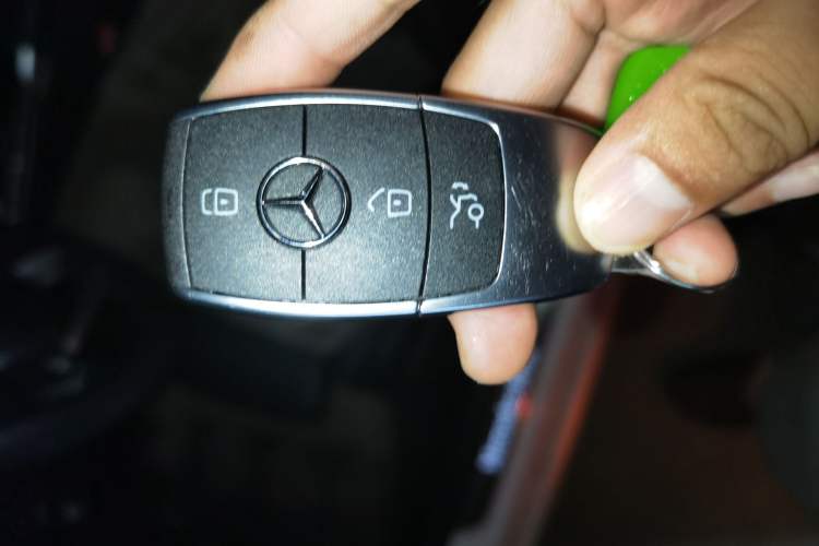 Used Mercedes-Benz C-Class 2021 C 200 L Fashion Edition Sport Version Vehicle Key