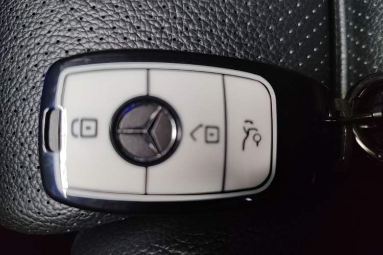 Used Mercedes-Benz C-Class 2021 C 260 L Sport Edition Star Collection Vehicle Key
