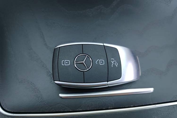 Used Mercedes-Benz C-Class 2021 C 260 L Sport Edition Star Collection Vehicle Key