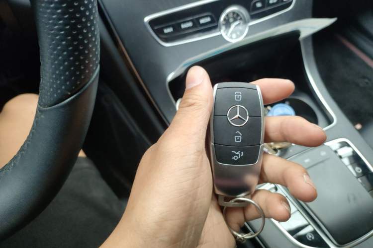 Used Mercedes-Benz C-Class 2021 C 260 L Sport Edition Star Collection Vehicle Key