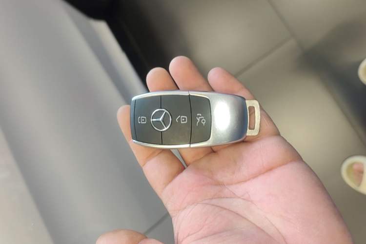 Used Mercedes-Benz C-Class 2021 C 260 L Sport Edition Star Collection Vehicle Key