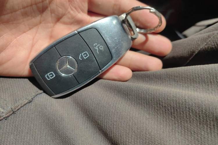 Used Mercedes-Benz C-Class 2021 C 260 L Sport Edition Vehicle Key