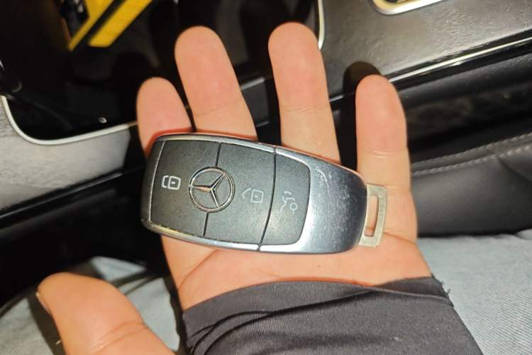 Used Mercedes-Benz C-Class 2021 C 260 L Sport Edition Star Collection Vehicle Key