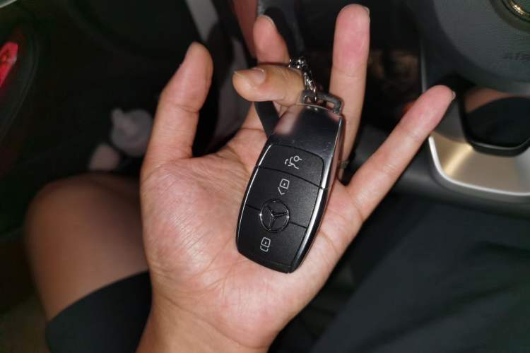 Used Mercedes-Benz C-Class 2021 C 200 L Fashion Edition Sport Version Vehicle Key