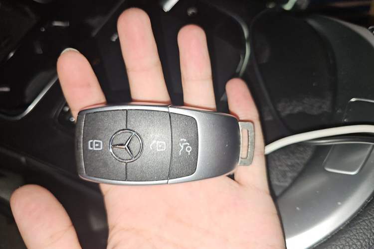 Used Mercedes-Benz C-Class 2021 C 200 L Fashion Edition Sport Version Vehicle Key