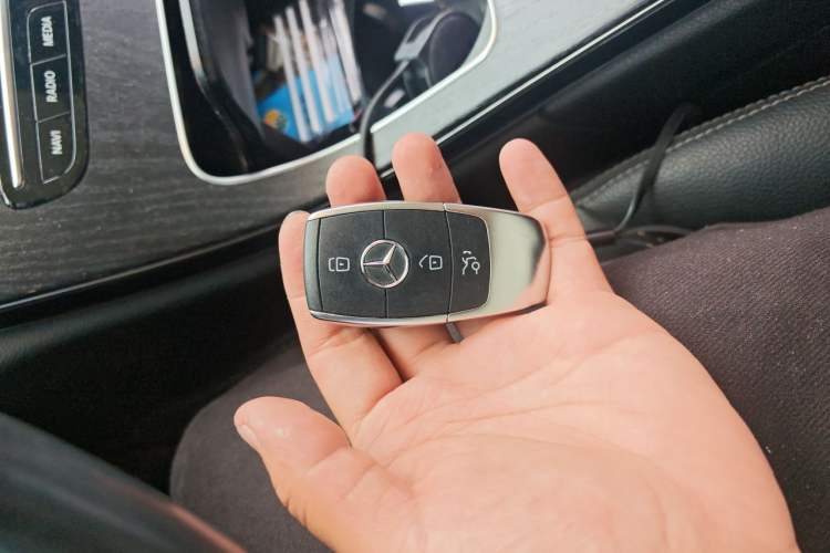 Used Mercedes-Benz C-Class 2021 C 260 L Sport Edition Vehicle Key