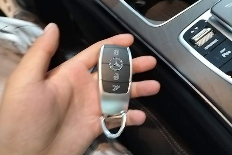 Used Mercedes-Benz C-Class 2021 C 260 L Sport Edition Star Collection Vehicle Key