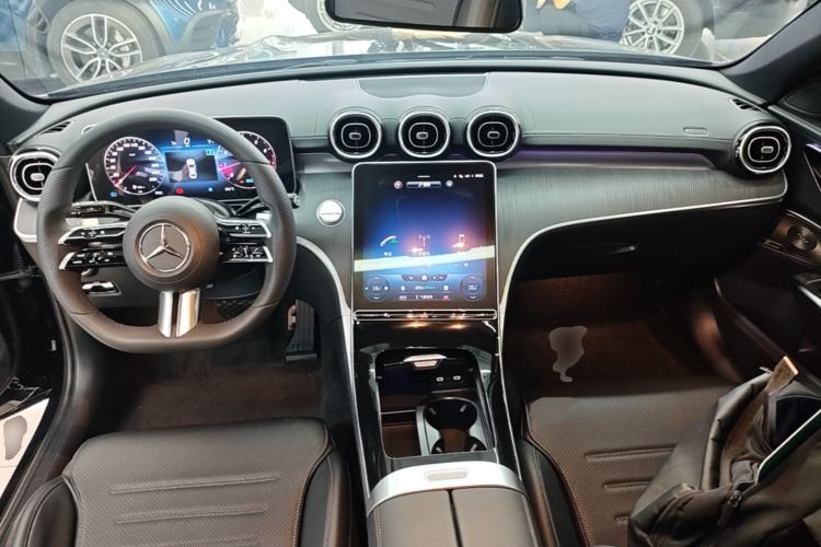 Used Mercedes-Benz C-Class 2022 Restyled C 200 L Sport Edition Center Console