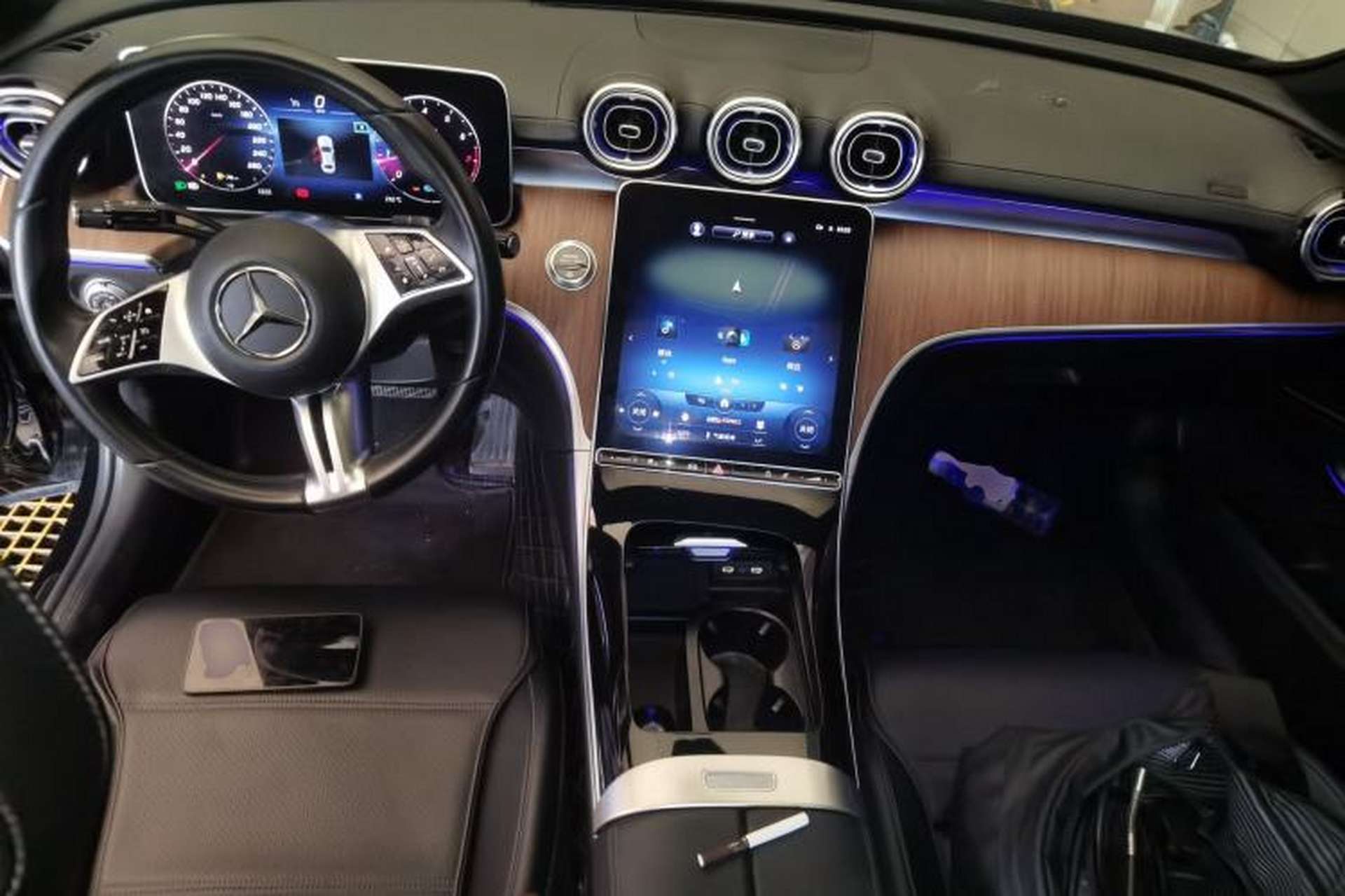 Used Mercedes-Benz C-Class 2022 Facelift C 260 L Center Console