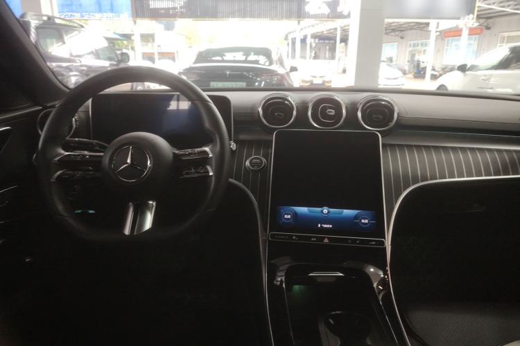 Used Mercedes-Benz C-Class 2022 Restyled C 200 L Sport Edition Center Console