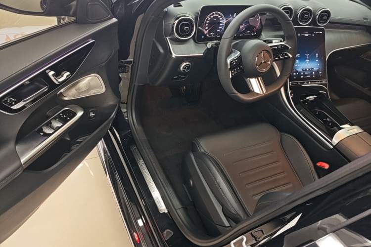 Used Mercedes-Benz C-Class 2022 Restyled C 200 L Sport Edition Driver Seat