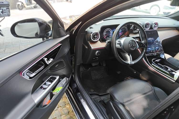 Used Mercedes-Benz C-Class 2022 Facelift C 260 L Driver Seat