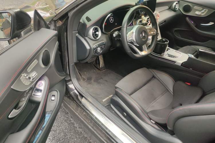 Used Mercedes-Benz C-Class 2022 Refreshed C 260 Coupe Driver Seat