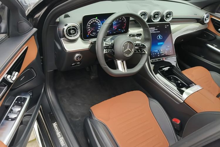 Used Mercedes-Benz C-Class 2022 Restyled C 260 L Sport Edition Driver Seat