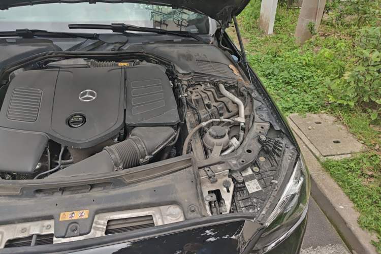 Used Mercedes-Benz C-Class 2022 C 260 L Engine Bay Left