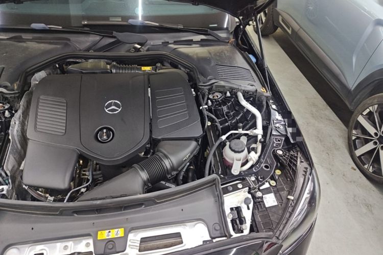 Used Mercedes-Benz C-Class 2022 C 260 L Engine Bay Left