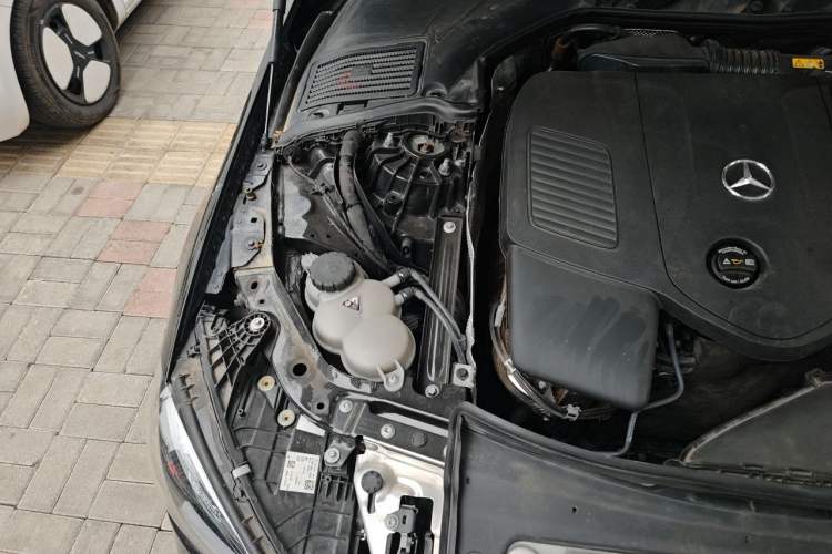 Used Mercedes-Benz C-Class 2022 C 260 L Sport Edition Engine Bay Right