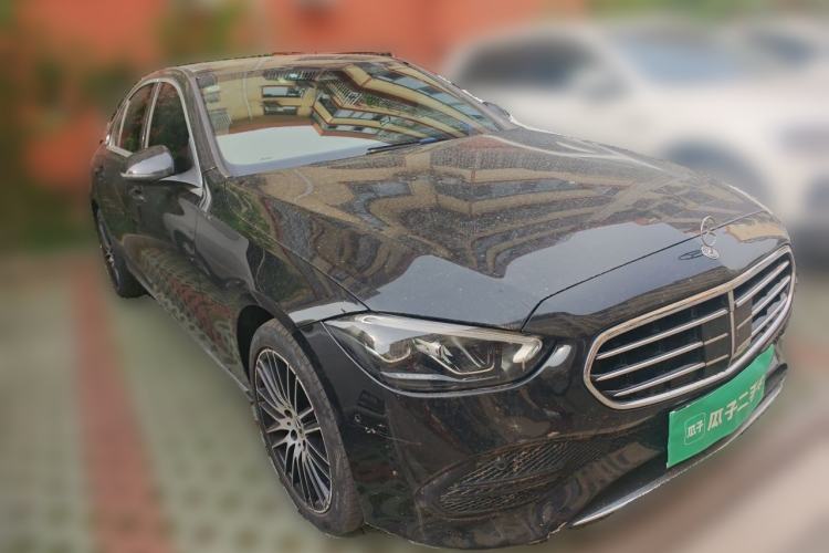 Used Mercedes-Benz C-Class 2022 C 260 L Front Right 45 Deg
