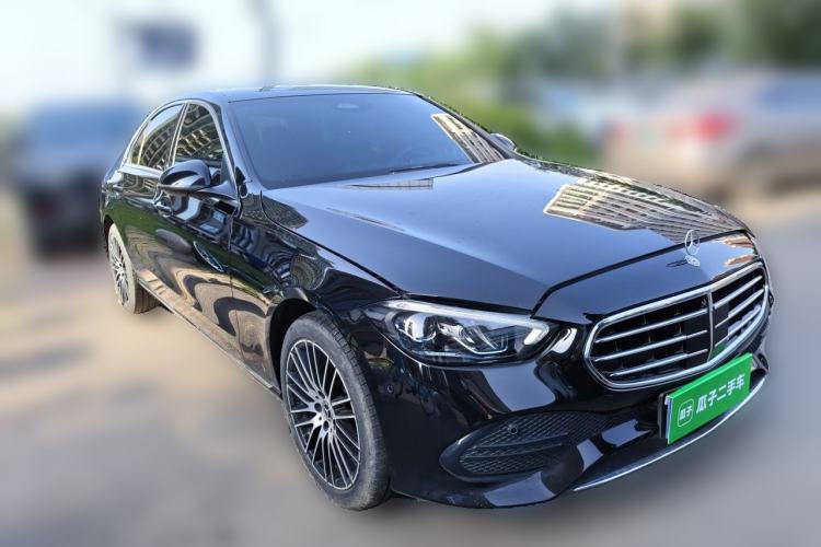 Used Mercedes-Benz C-Class 2022 Facelift C 260 L Front Right 45 Deg