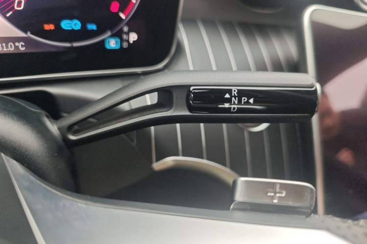 Used Mercedes-Benz C-Class 2022 Restyled C 260 L Sport Edition Gear Lever