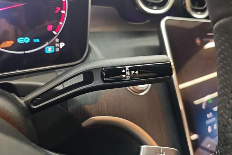 Used Mercedes-Benz C-Class 2022 Restyled C 200 L Sport Edition Gear Lever