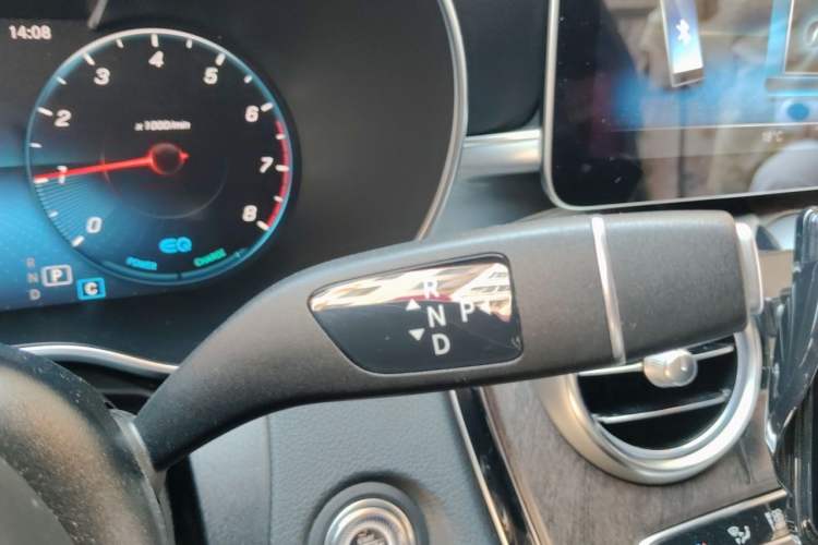 Used Mercedes-Benz C-Class 2022 Refreshed C 260 Coupe Gear Lever