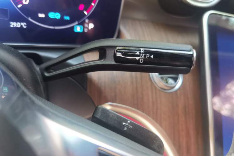 Used Mercedes-Benz C-Class 2022 Restyled C 260 L Sport Edition Gear Lever