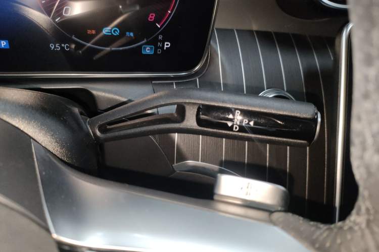Used Mercedes-Benz C-Class 2022 Restyled C 200 L Sport Edition Gear Lever
