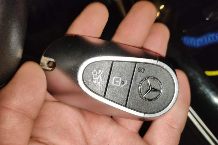 Used Mercedes-Benz C-Class 2022 Facelift C 260 L Interior 1