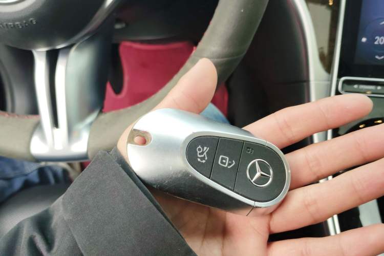 Used Mercedes-Benz C-Class 2022 C 260 L Interior 1