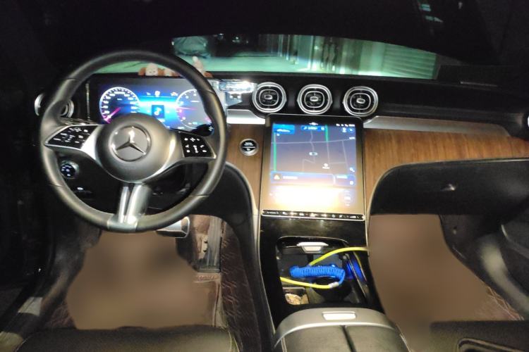 Used Mercedes-Benz C-Class 2022 Facelift C 260 L Interior 2