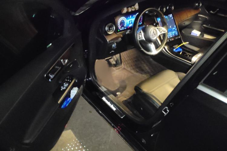 Used Mercedes-Benz C-Class 2022 Facelift C 260 L Interior 3