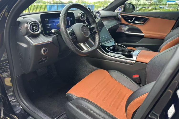 Used Mercedes-Benz C-Class 2022 C 200 L Sport Edition Interior 3