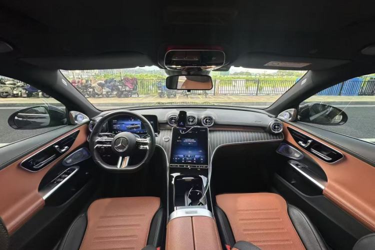 Used Mercedes-Benz C-Class 2022 C 200 L Sport Edition Interior 4