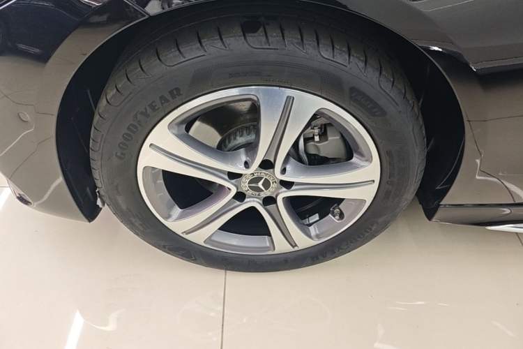 Used Mercedes-Benz C-Class 2022 Restyled C 200 L Sport Edition Left Front Wheel Hub