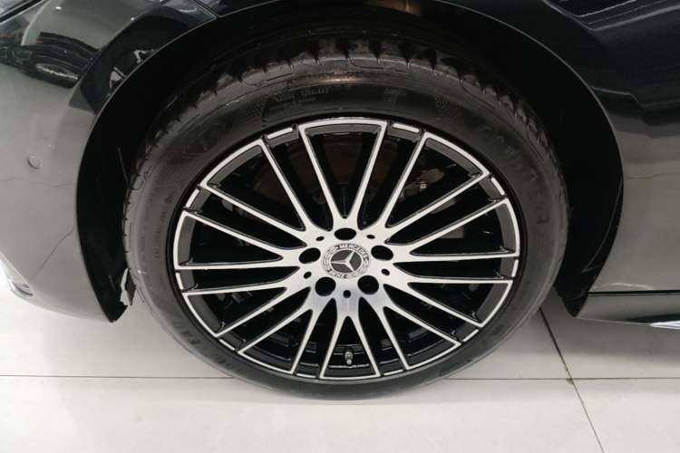 Used Mercedes-Benz C-Class 2022 Restyled C 260 L Sport Edition Left Front Wheel Hub
