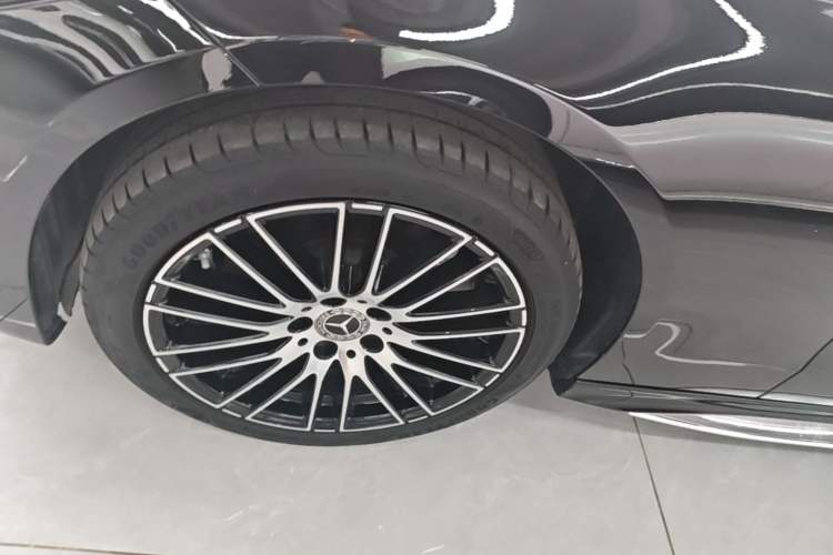 Used Mercedes-Benz C-Class 2022 Restyled C 260 L Sport Edition Left Front Wheel Hub