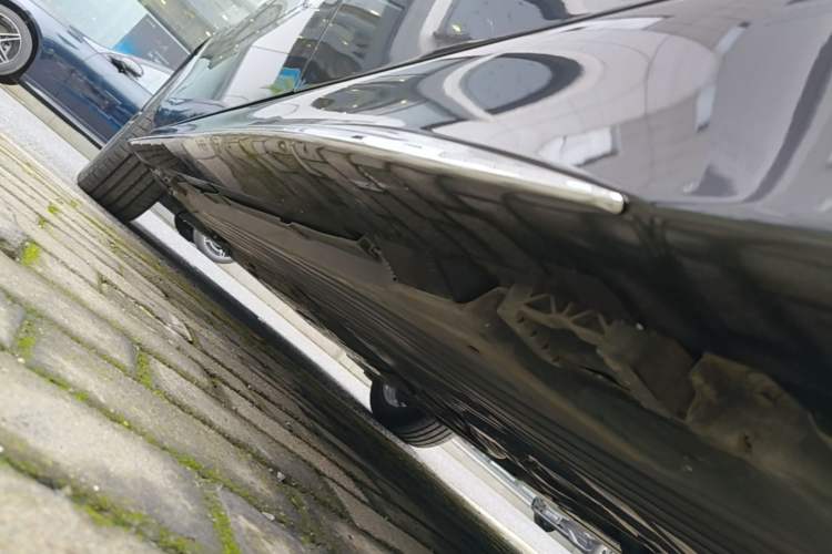 Used Mercedes-Benz C-Class 2022 Restyled C 260 L Sport Edition Left Side Sill